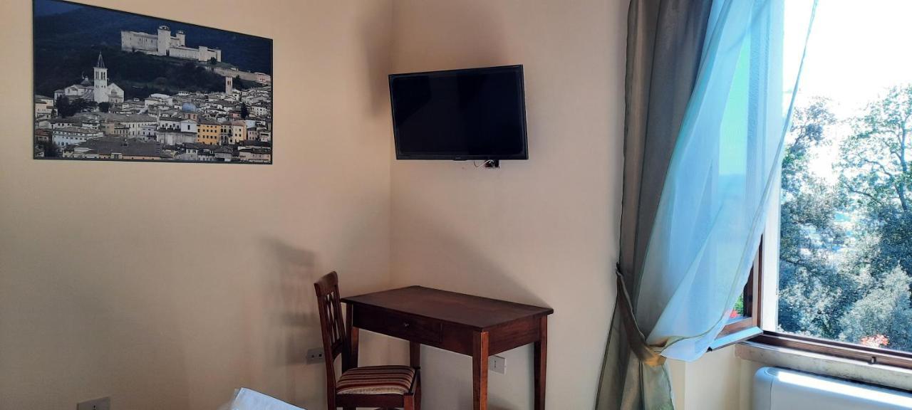 Agriturismo Villino Bellavista สโปเลโต ภายนอก รูปภาพ