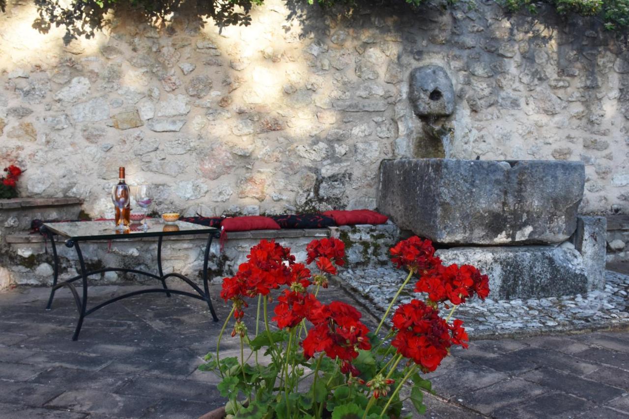 Agriturismo Villino Bellavista สโปเลโต ภายนอก รูปภาพ